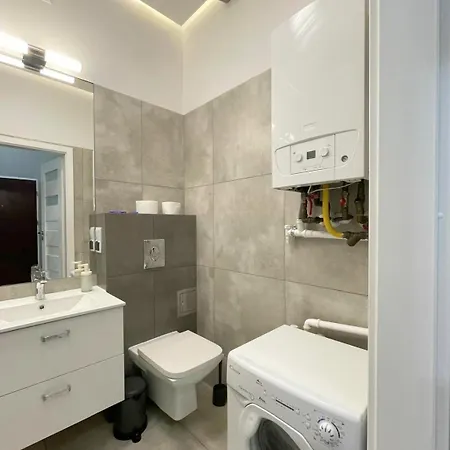 Spacious Sarego Street - Ac, Calm Area, Close To Wawel Appartement