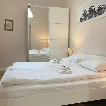Spacious Sarego Street - Ac, Calm Area, Close To Wawel Apartament