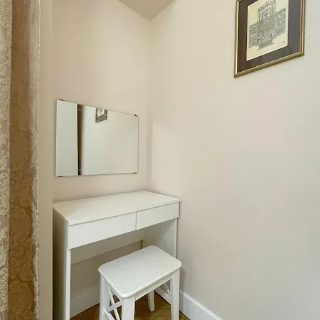 Apartament Spacious Sarego Street - Ac, Calm Area, Close To Wawel Kraków
