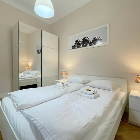 Spacious Sarego Street - Ac, Calm Area, Close To Wawel Kraków