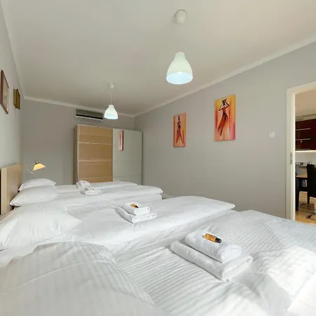 Apartament Spacious Sarego Street - Ac, Calm Area, Close To Wawel Kraków